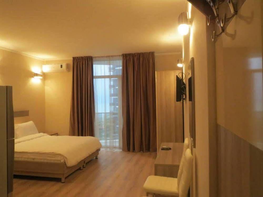 Batumi Apartment Екстериор снимка